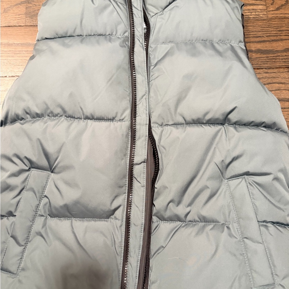 Old Navy Charcoal Puffer Vest
